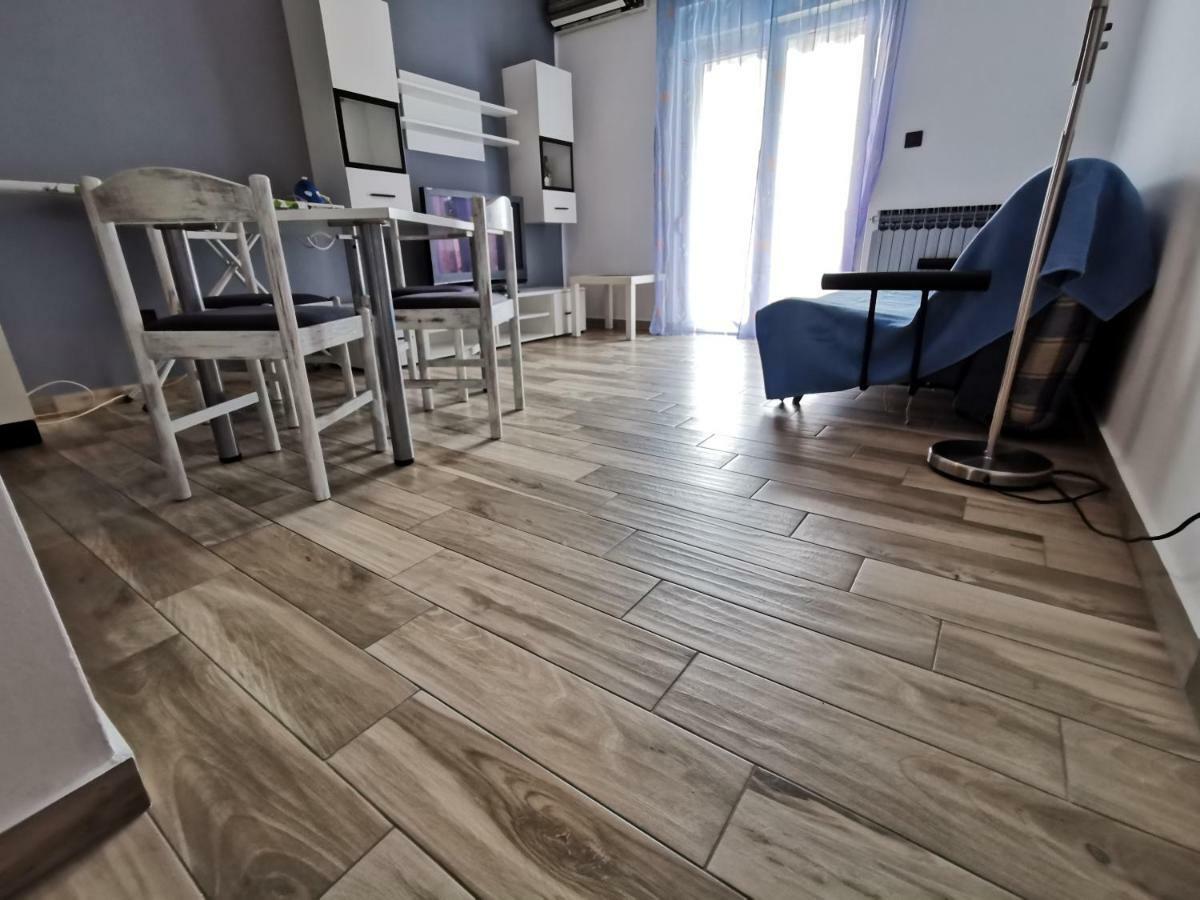 Apartment Martina Banjol Eksteriør bilde
